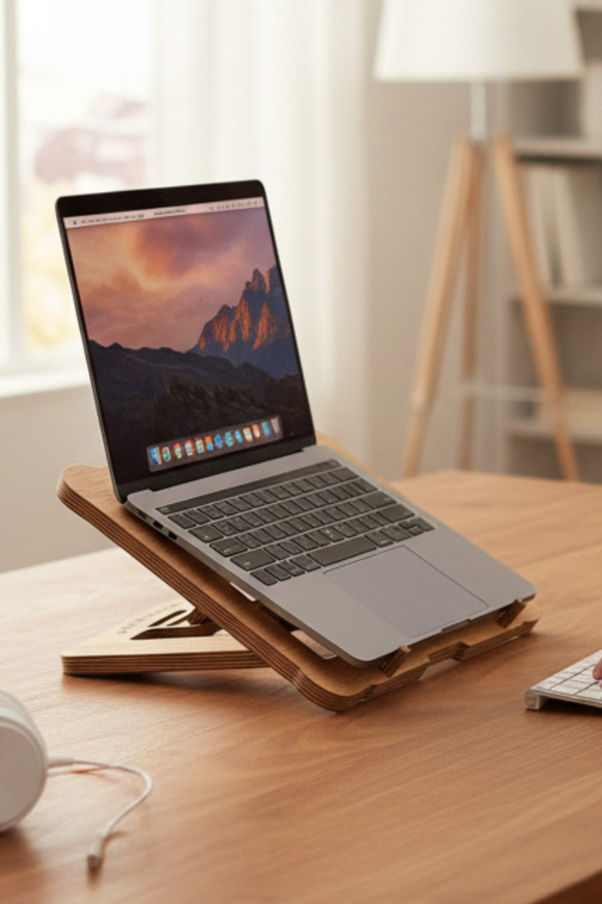 3 Kademeli Laptop Tablet ve Kitap Standı